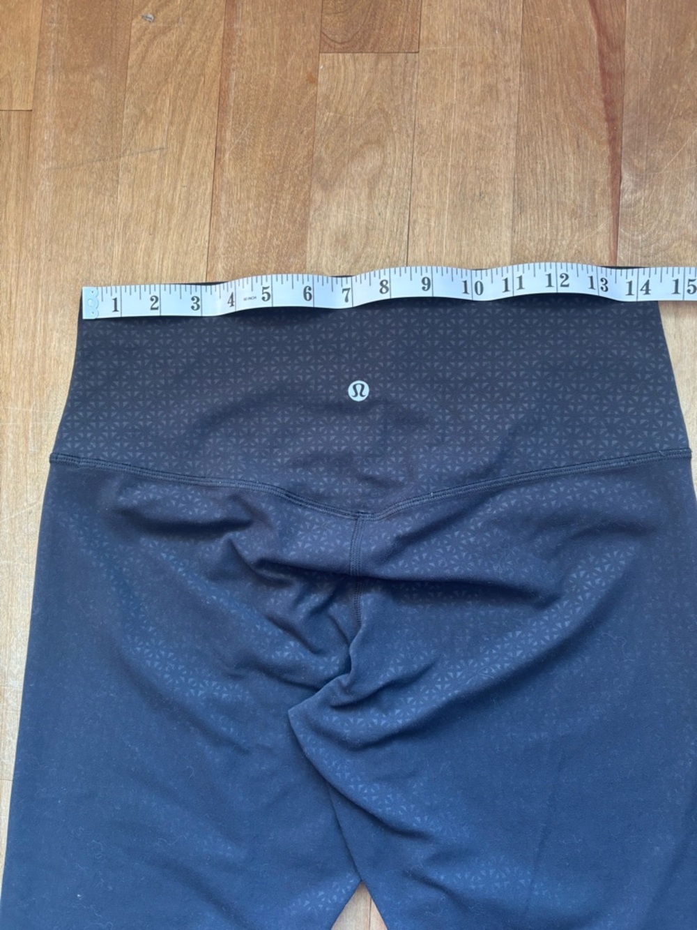 Lululemon High-Waist Black with Triangle Patterns Leggings - Picture 3 of 6